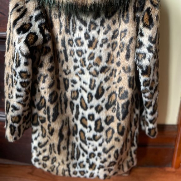 Guess Animal Print Faux Fur coat 12 Youth - new with tags - Picture 3 of 8